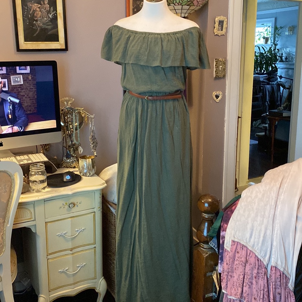 AUW Prairie style moss green dress. Size 6